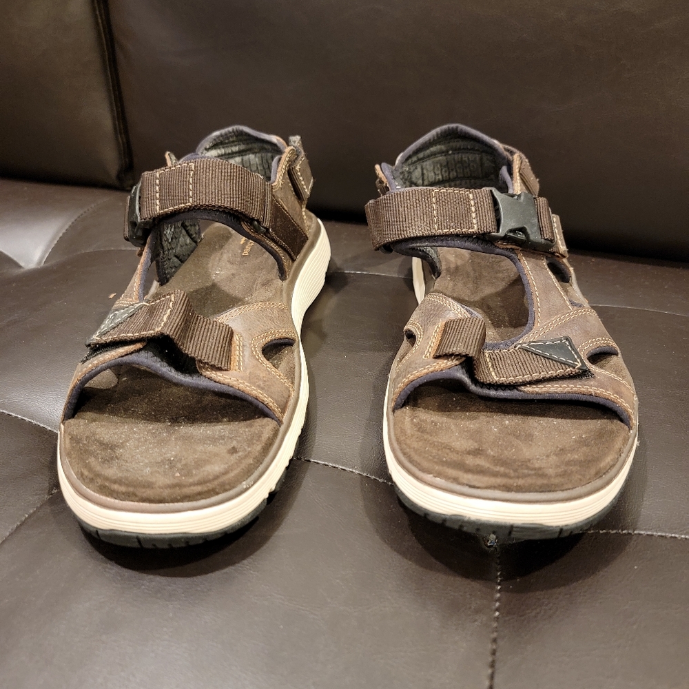 Clark's Men's Sandals. Unstructured. Size 12. In Good condition without Box.